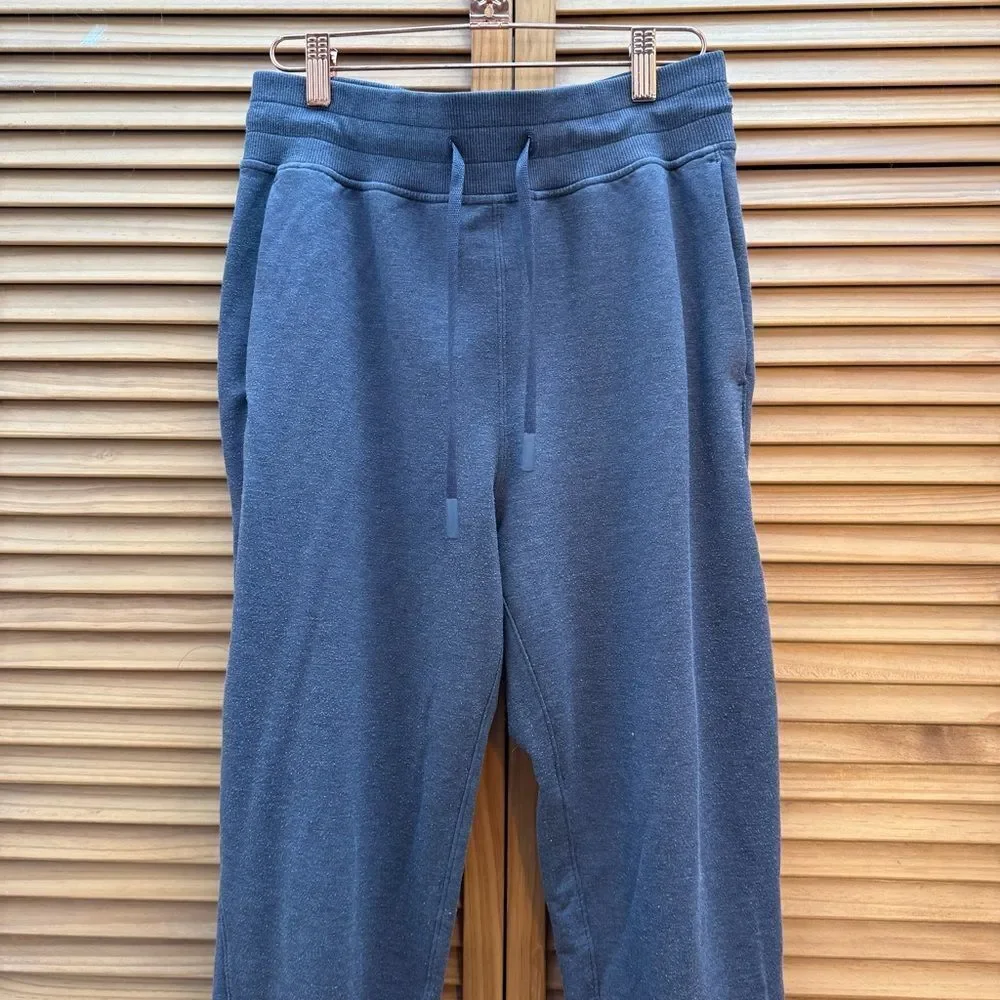 Lululemon women’s Gray Jogger size 6